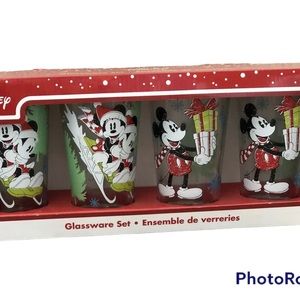 Disney Christmas Glasses Set of 4 Pint Size Mickey Mouse Minnie Collect Holiday
